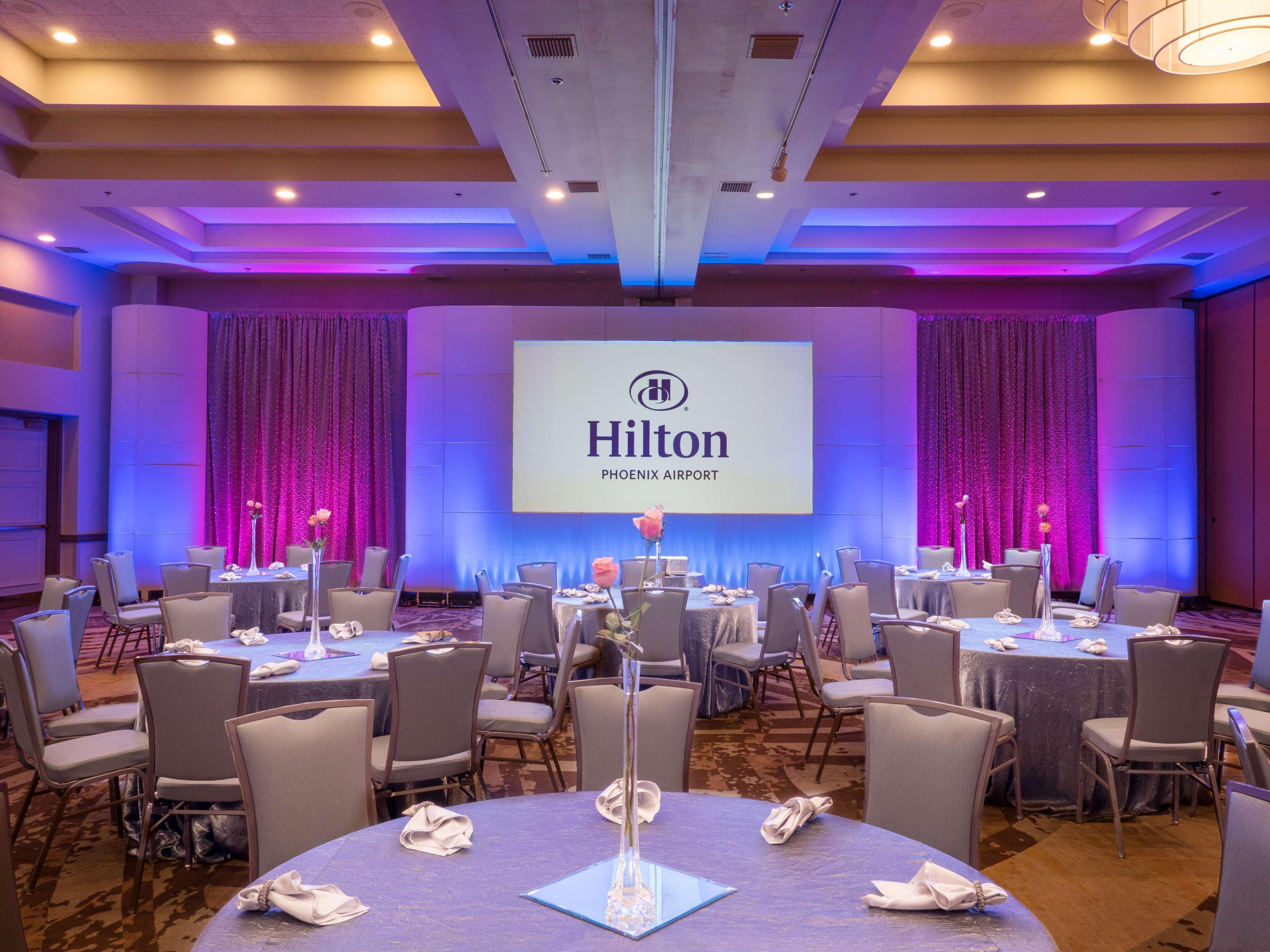 Hilton Phoenix Airport Екстериор снимка