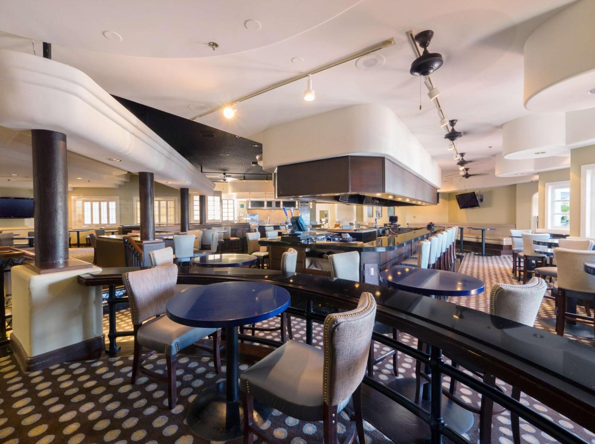 Hilton Phoenix Airport Екстериор снимка