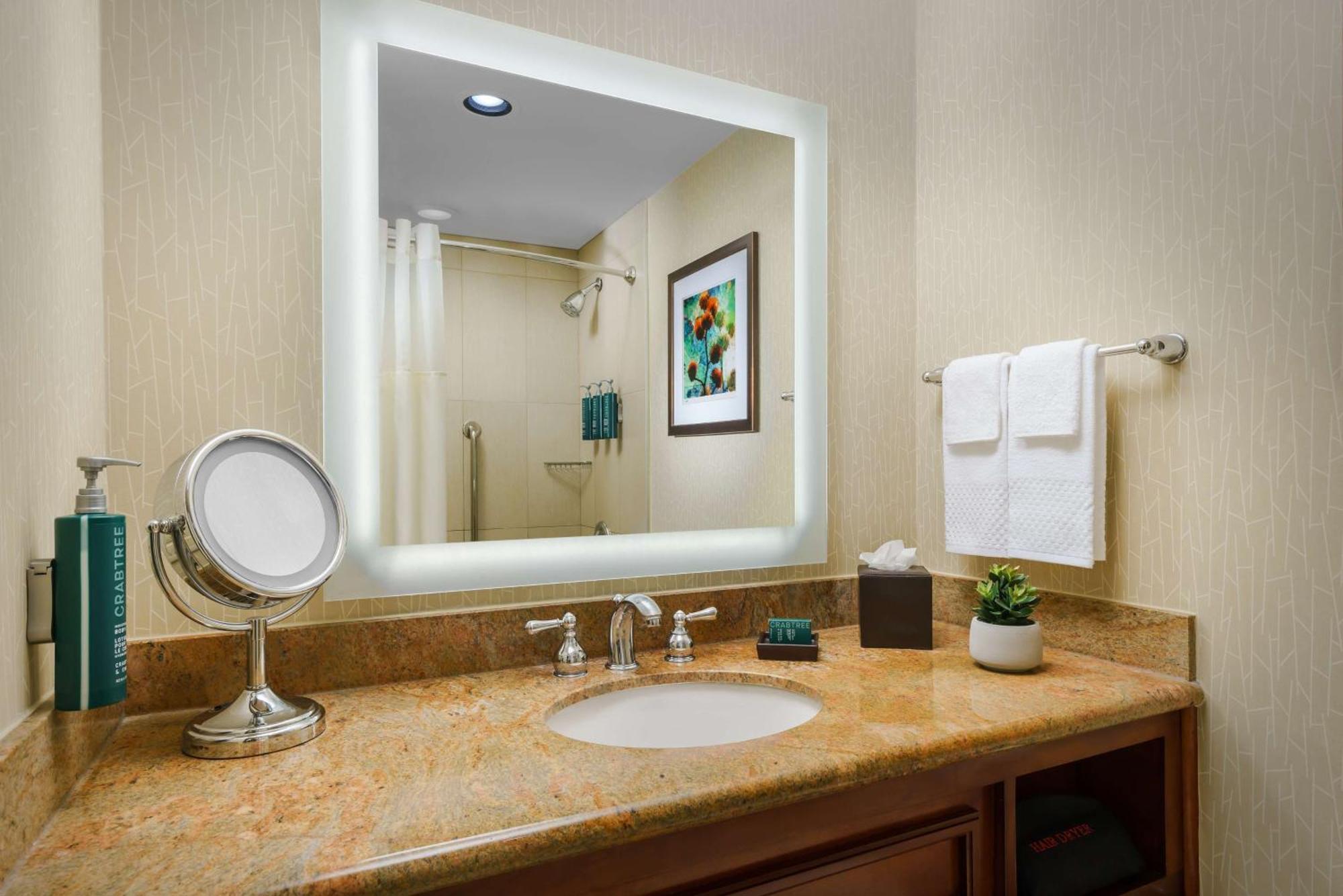 Hilton Phoenix Airport Екстериор снимка