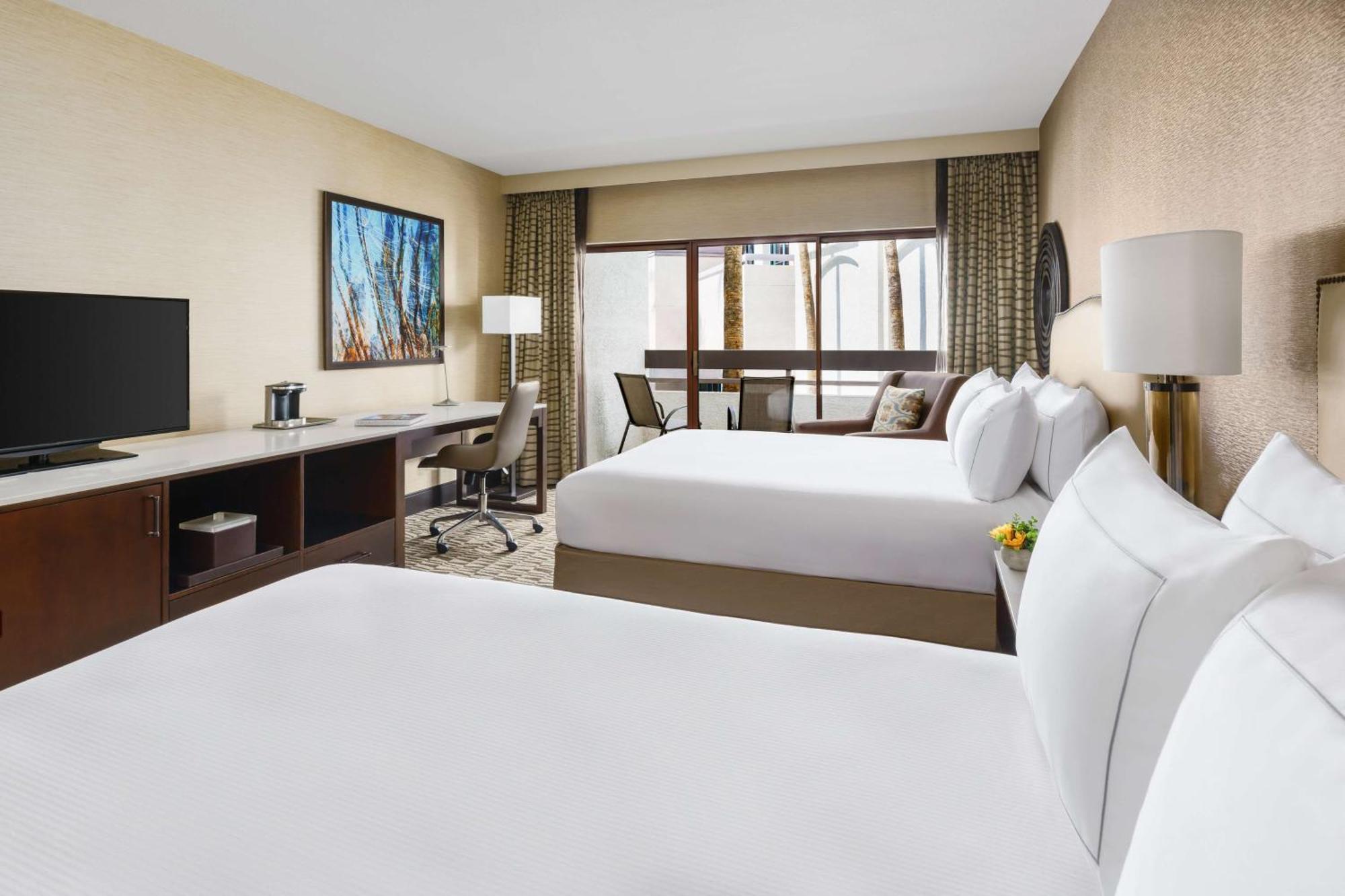 Hilton Phoenix Airport Екстериор снимка