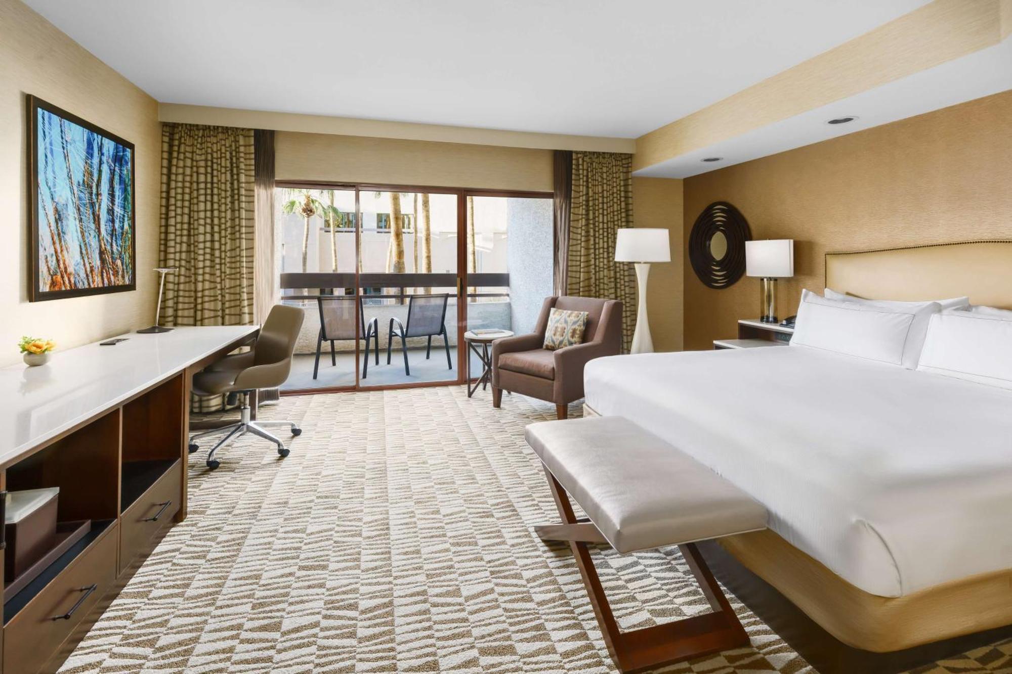 Hilton Phoenix Airport Екстериор снимка