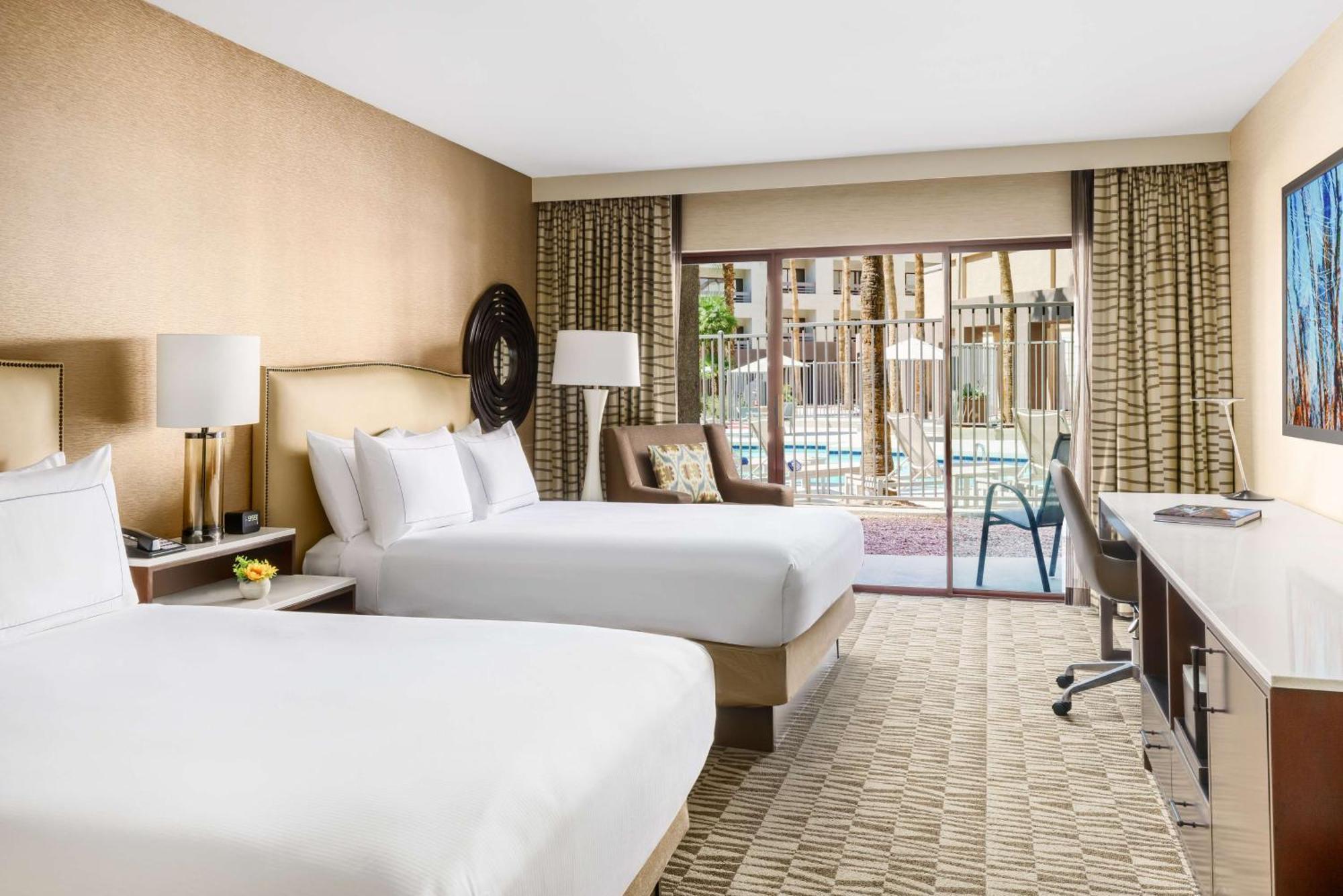 Hilton Phoenix Airport Екстериор снимка