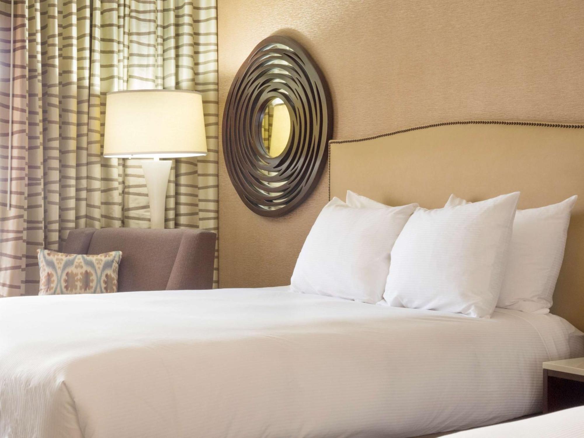 Hilton Phoenix Airport Екстериор снимка
