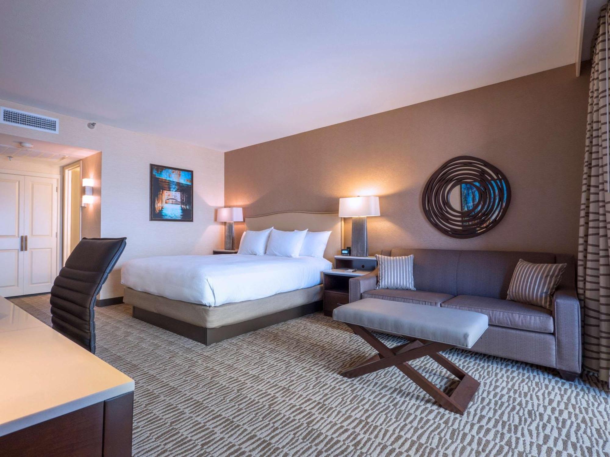 Hilton Phoenix Airport Екстериор снимка