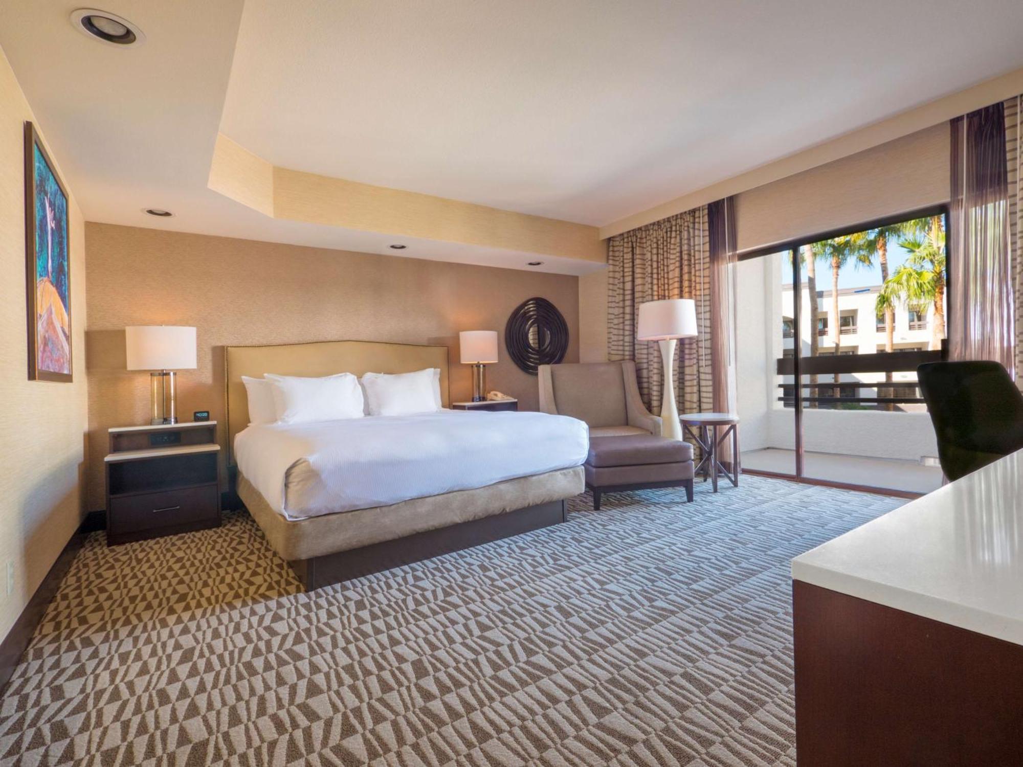 Hilton Phoenix Airport Екстериор снимка