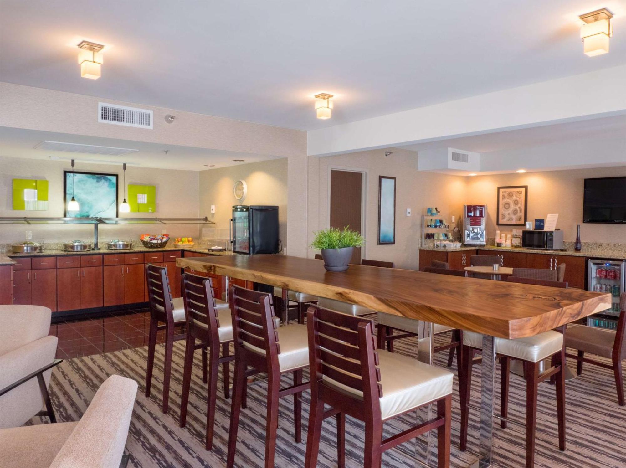 Hilton Phoenix Airport Екстериор снимка