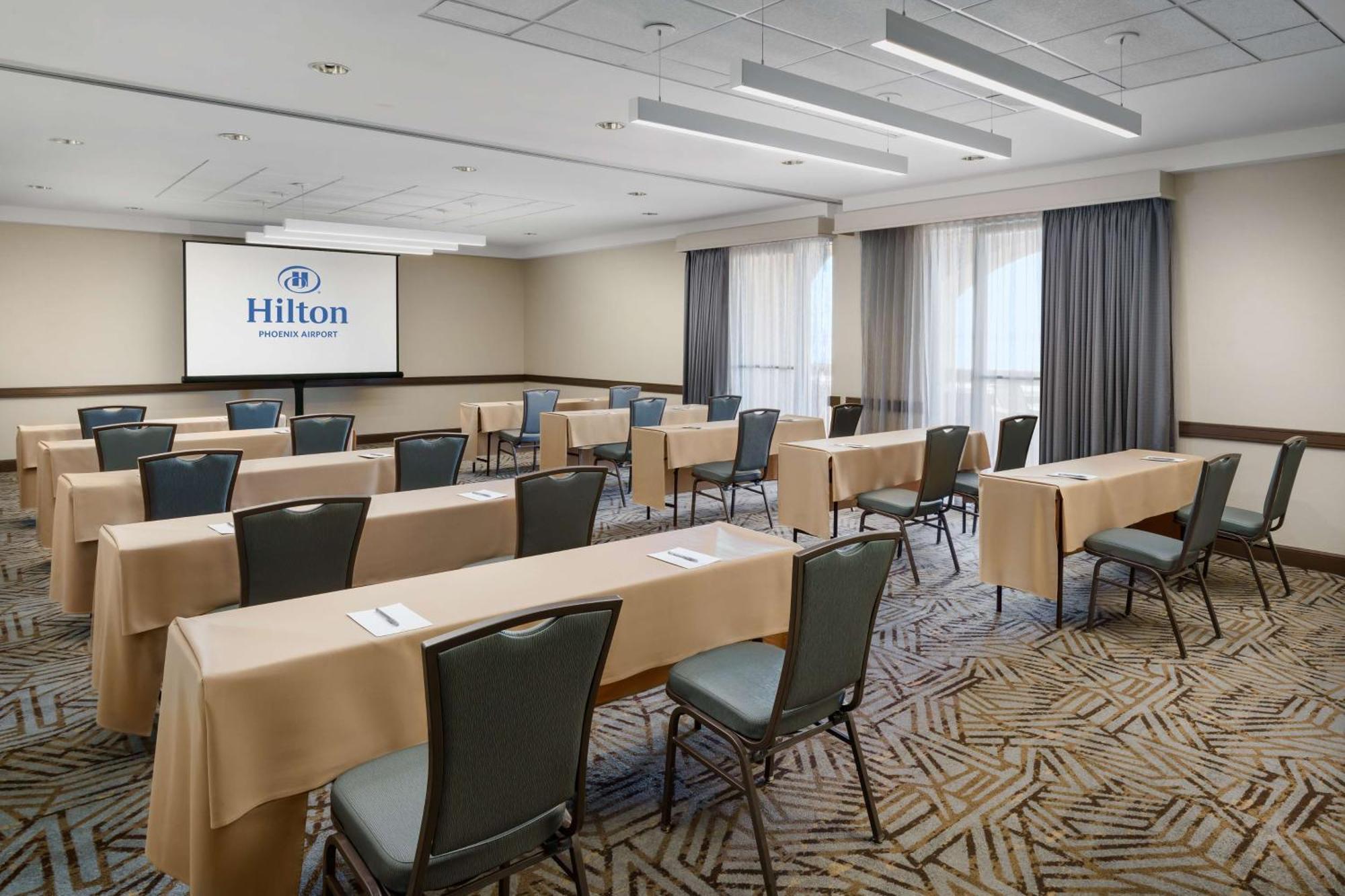 Hilton Phoenix Airport Екстериор снимка