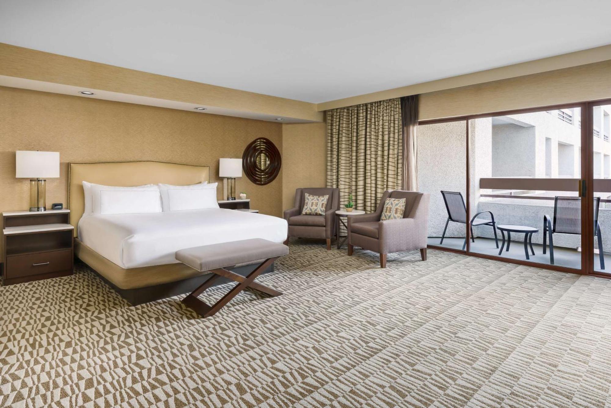 Hilton Phoenix Airport Екстериор снимка